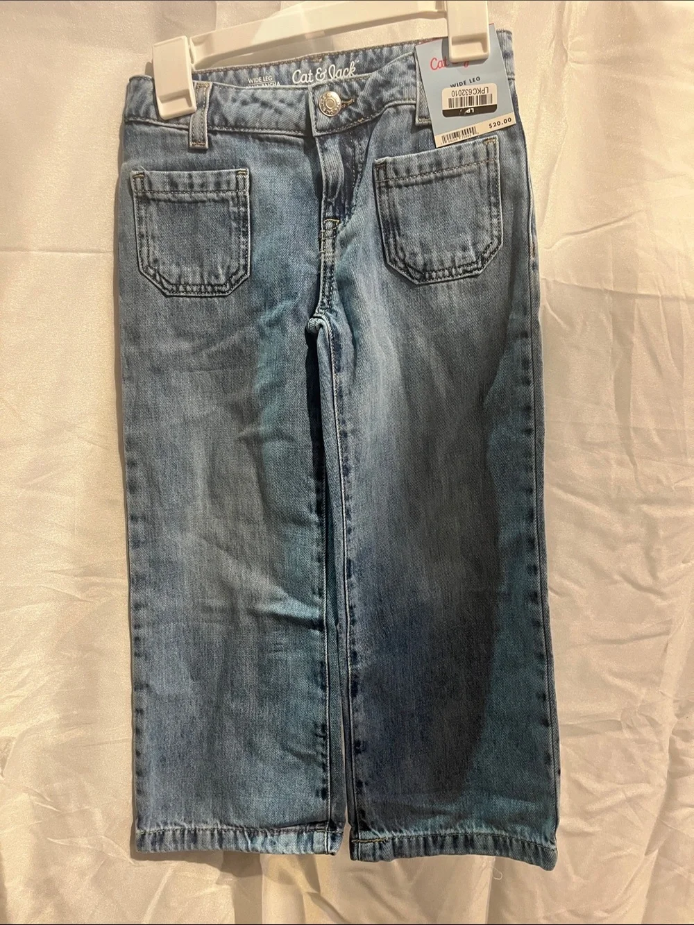 Cat & Jack Girls Mid-Rise Patch Pocket Wide Leg Jeans - Picture 5 of 7